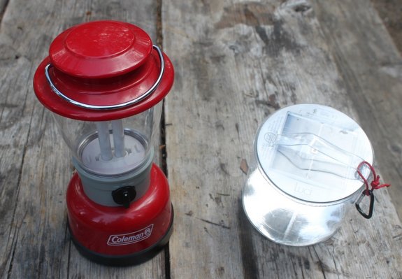 Coleman solar on sale powered lantern